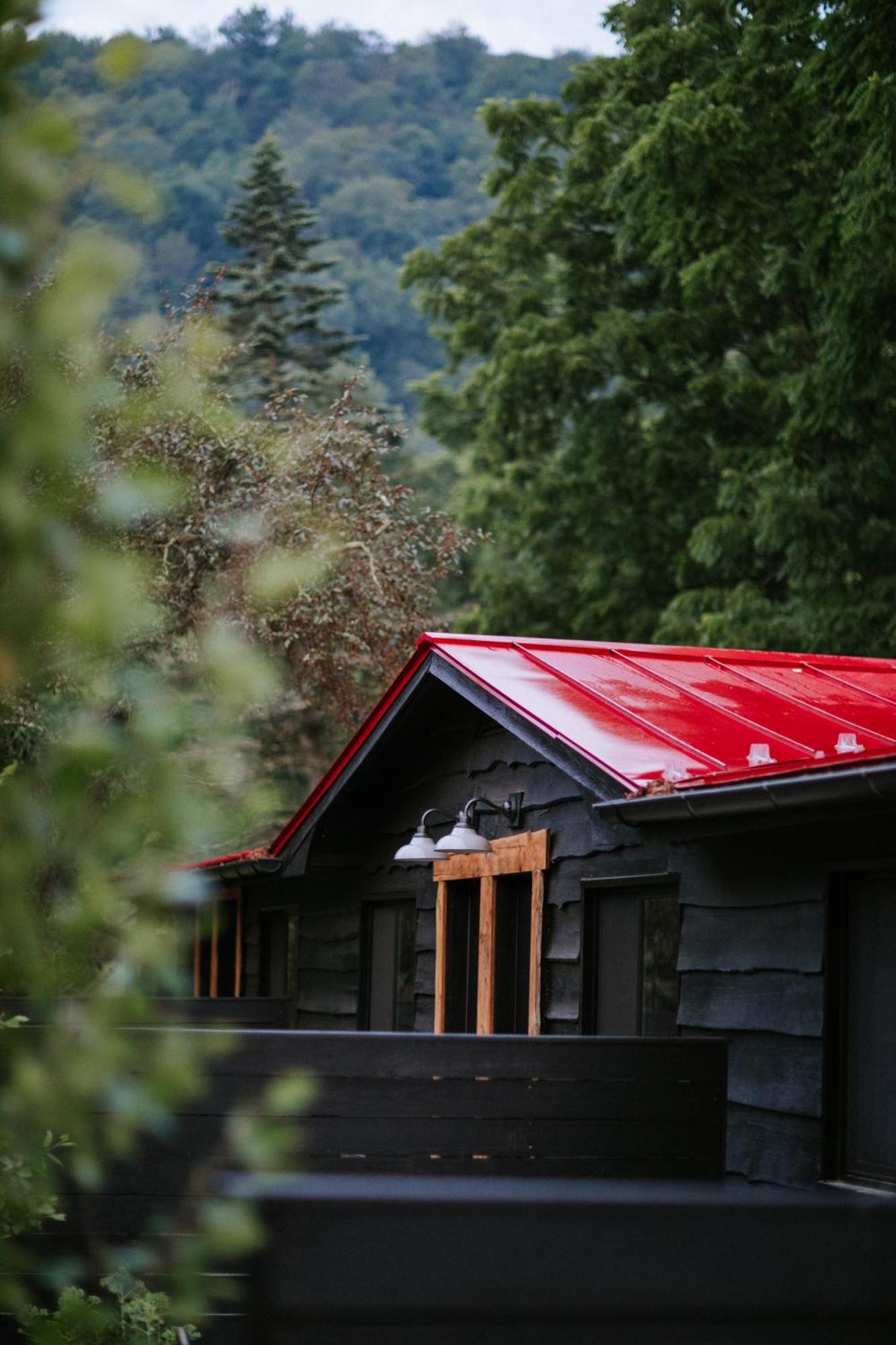 The Leeway Hotel Mount Tremper Exterior photo